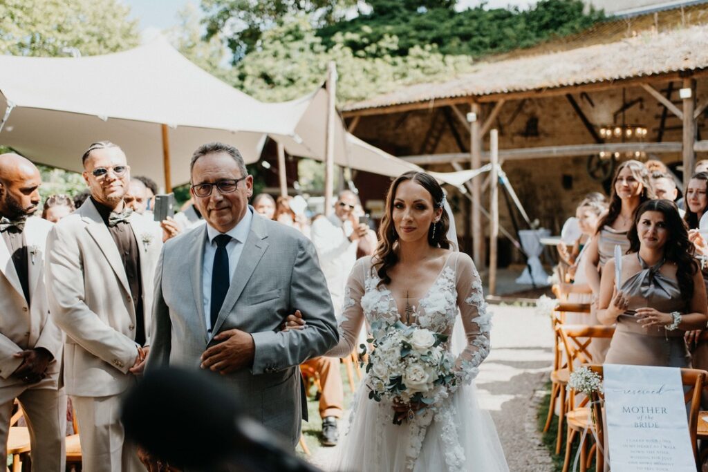 Einzug der Freientrauung im Schengerhaff - Wedding Day Manager Mia Weydert