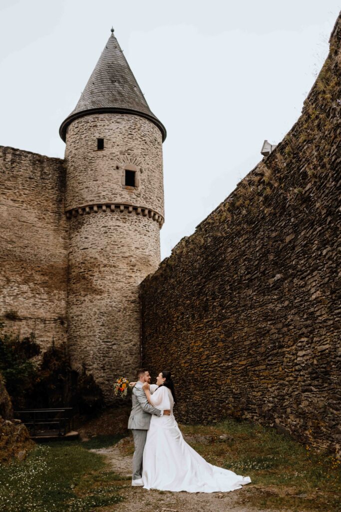 Château De Bourgscheid Turm